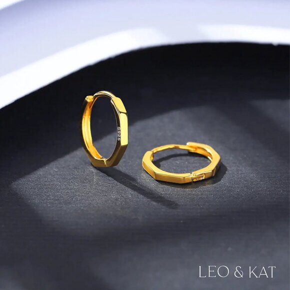 Gold Geometric Hexagon Earrings. 925 Sterling Silver. #1029 - Picture 2 of 6